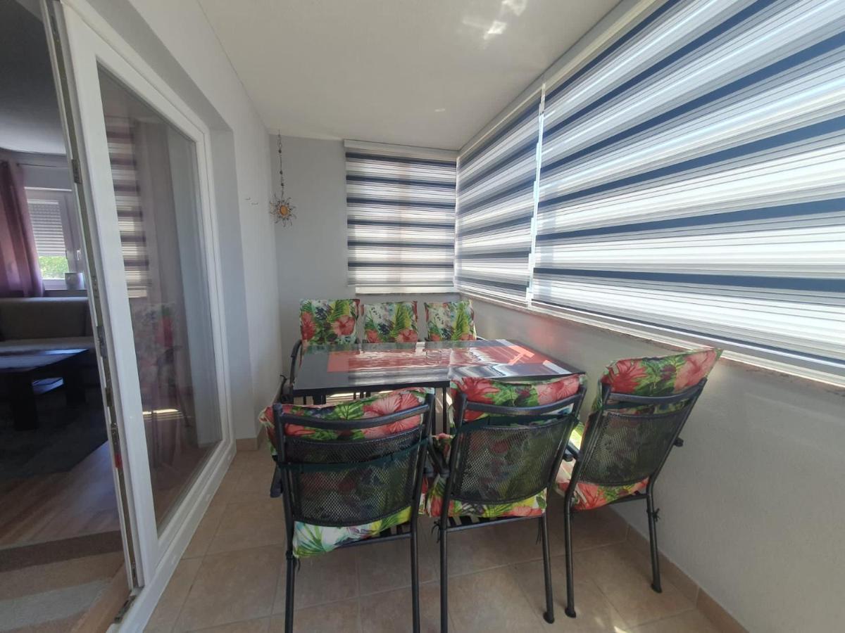 Appartamento Apartman Jaca Livno Esterno foto